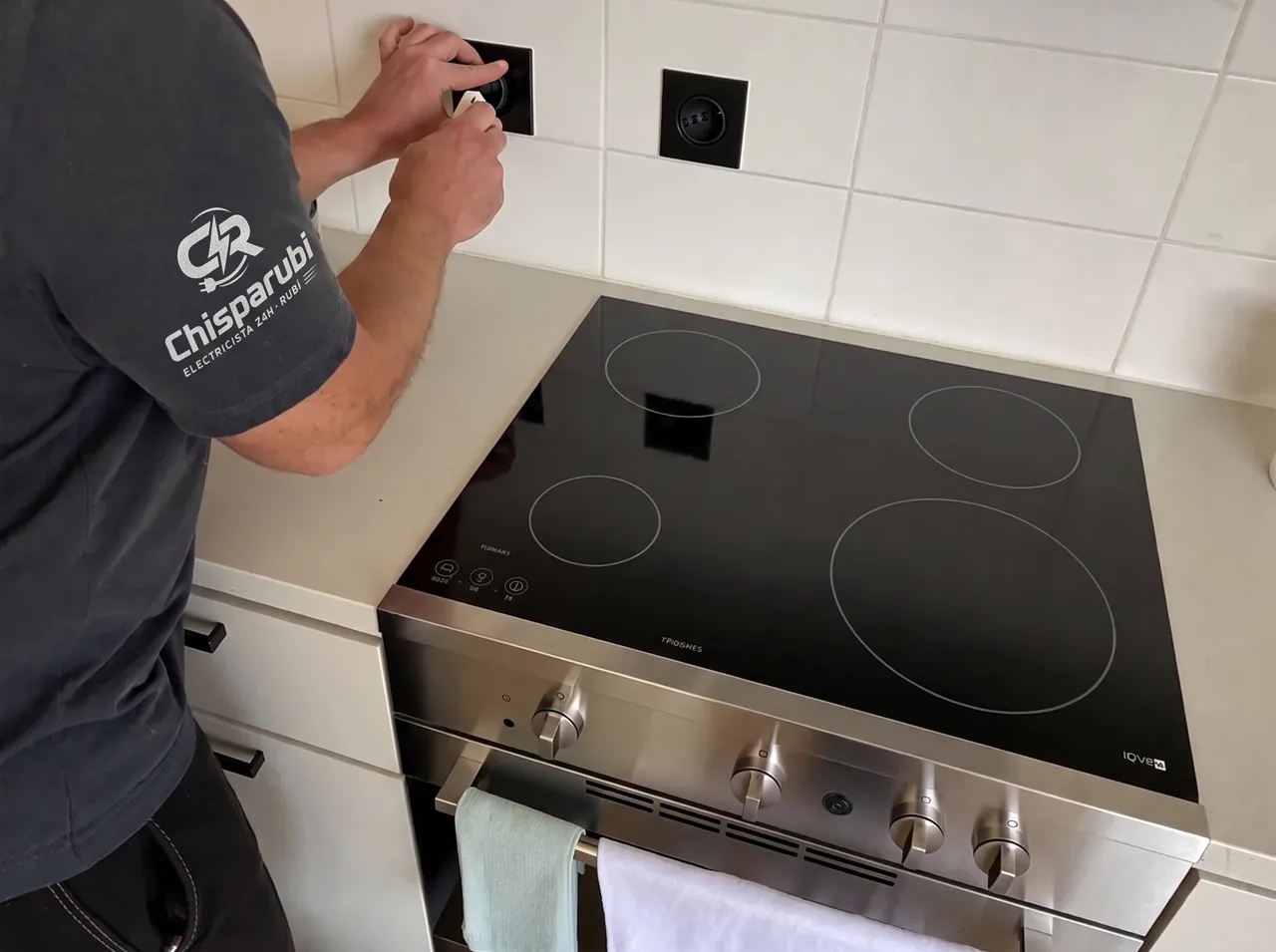 Circuito dedicado para una cocina de inducción en una vivienda de Rubí